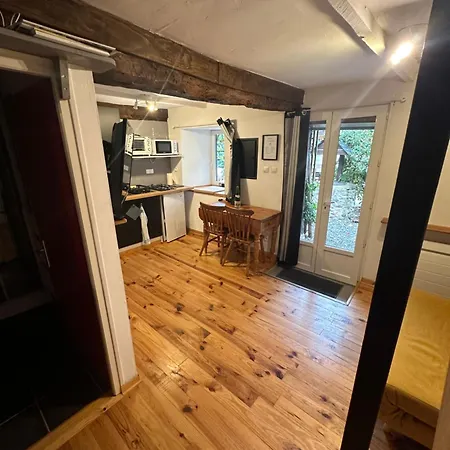 Apartament Including Secret Garden